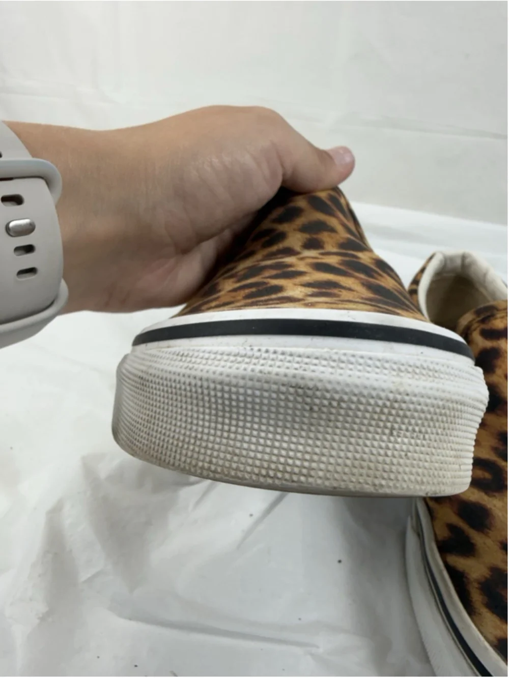 Vans Slip On Leopard Womens Size 7 Animal Print Shoes Skateboarding Casual